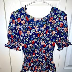 Newly bought, never worn flowery blouse size small